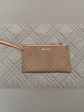 Michael Kors Brown Signature Wristlet Clutch with Tan Trim
